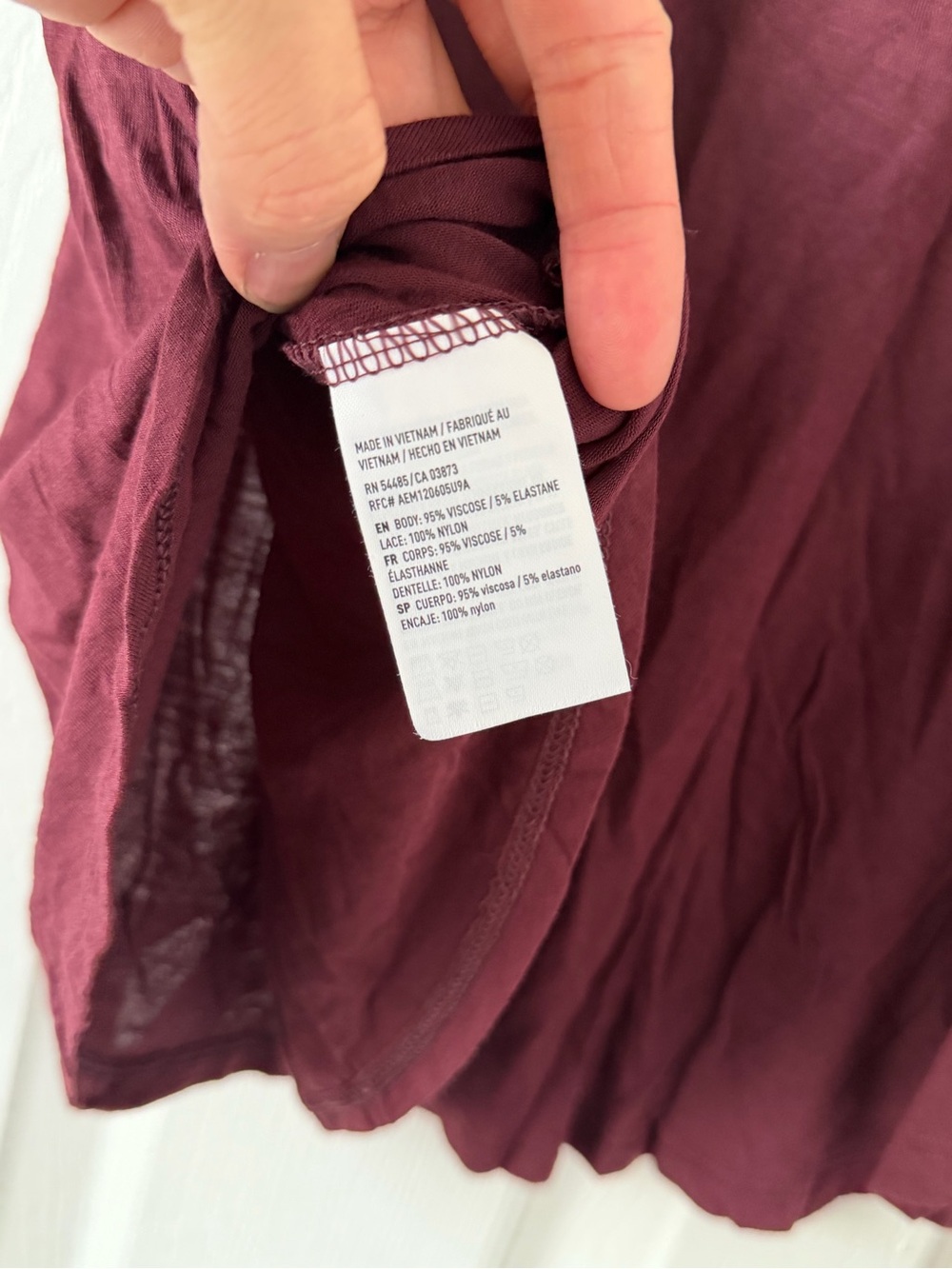 American Eagle Soft & Sexy Burgundy Floral Lace Shoulder V Neck Top XS - Picture 8 of 11